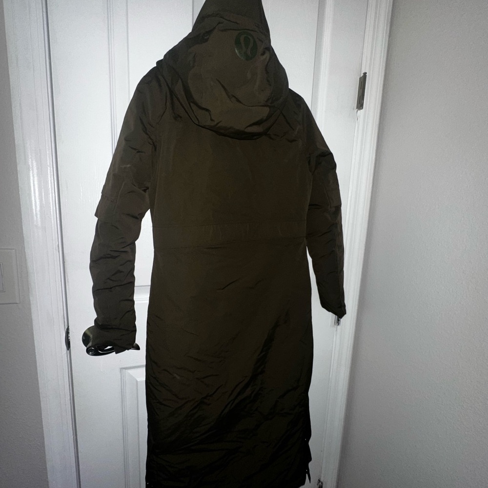 Lululemon Athletica Dark Green Winter Warrior Jacket - Picture 3 of 9